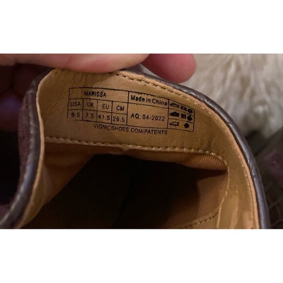 Vionic Women’s Marisa Suede embossed booties size 9.5 NWOT - Picture 5 of 8